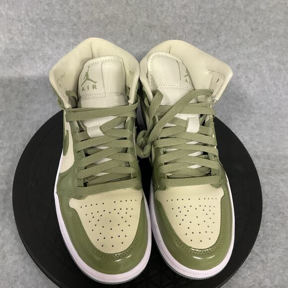 Women Air Jordan 1 Retro Mid SE Sea Glass/Oli Green sz 6.5 - Picture 4 of 6